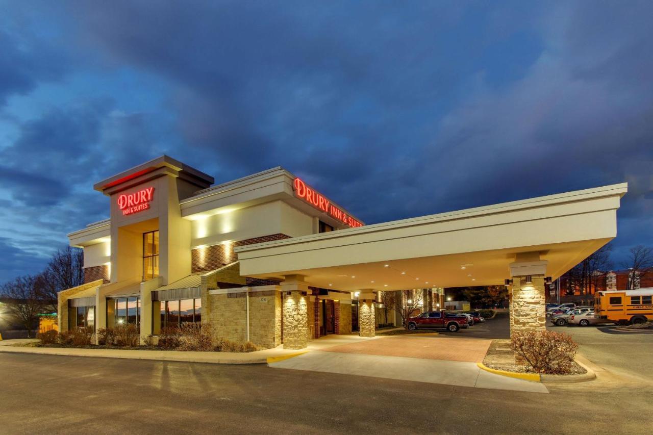 Drury Inn & Suites 포플러블러프 외부 사진