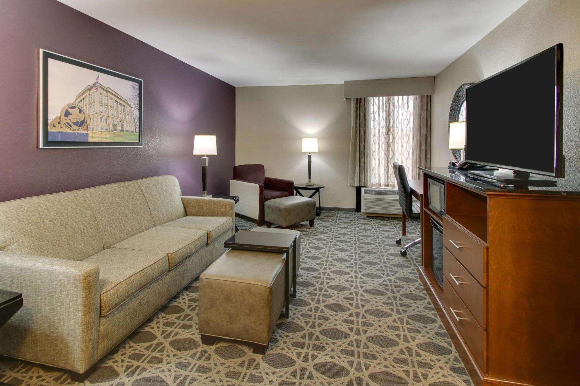 Drury Inn & Suites 포플러블러프 외부 사진