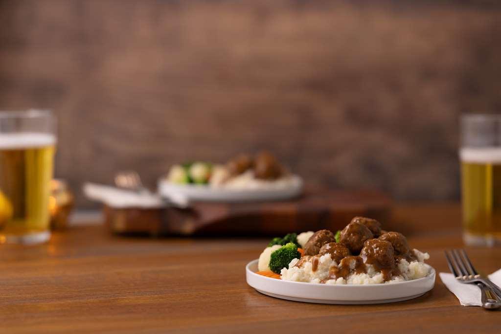 Drury Inn & Suites 포플러블러프 시설 사진