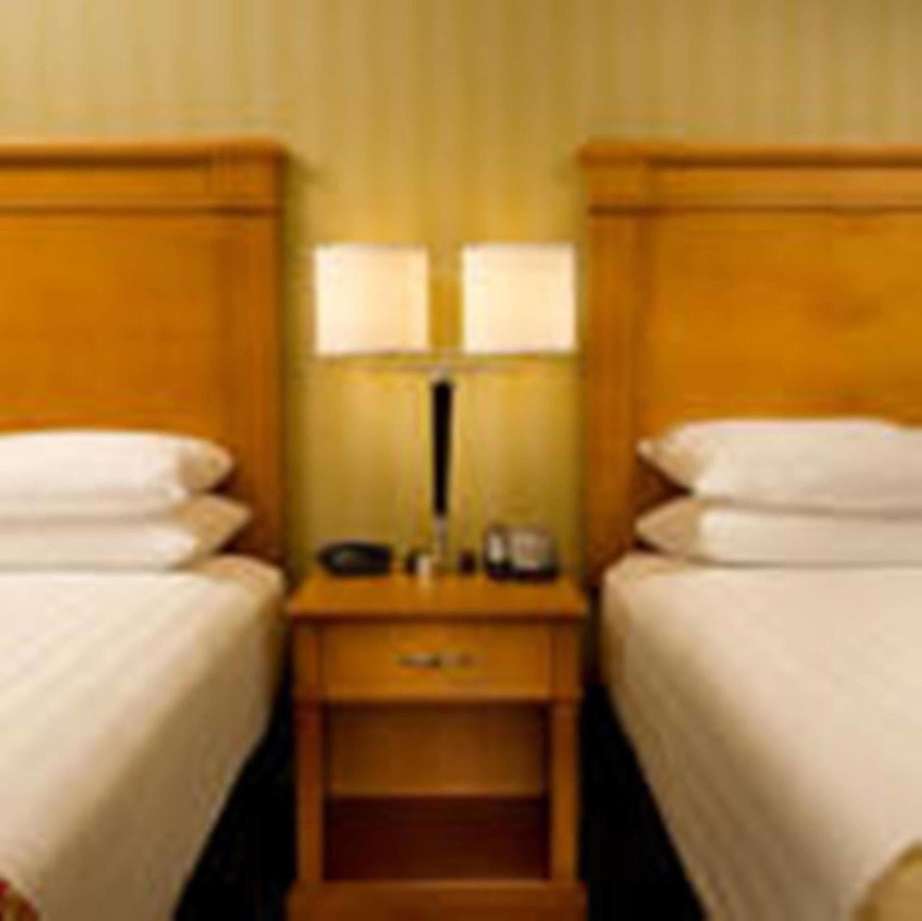 Drury Inn & Suites 포플러블러프 외부 사진